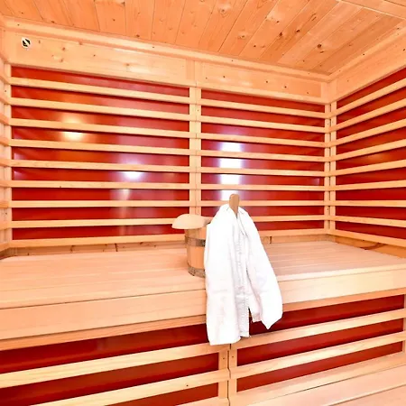 דירה Domizil Thirteen - Sauna And Glacier View *
