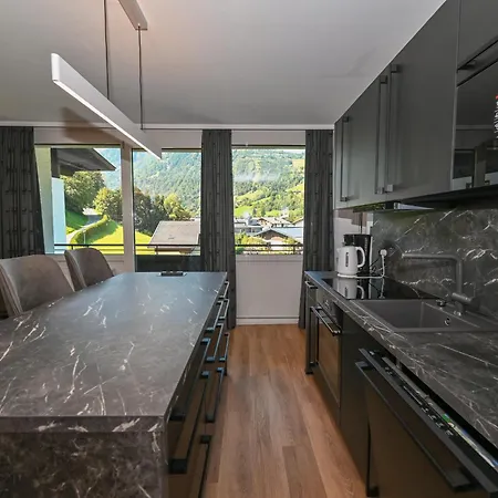 Domizil Thirteen - Sauna And Glacier View קפרון