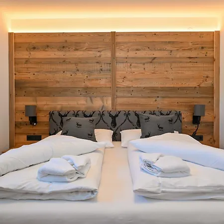 شقة Domizil Thirteen - Sauna And Glacier View كابرون
