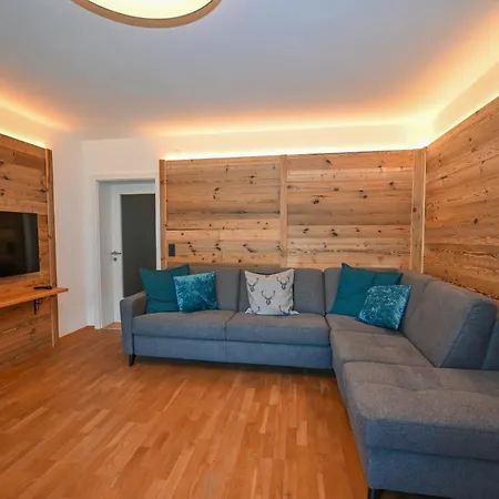 Domizil Thirteen - Sauna And Glacier View קפרון