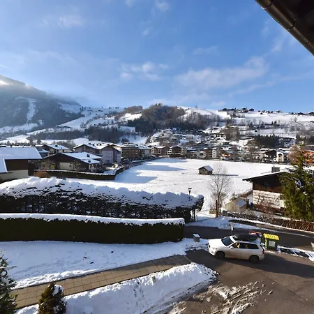 דירה Domizil Thirteen - Sauna And Glacier View *
